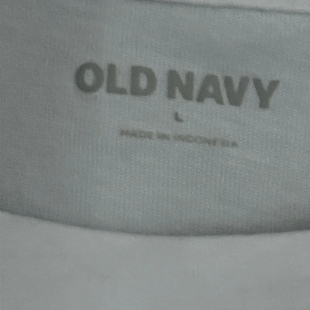 Old Navy Classic White Flutter Sleeve Top - Picture 3 of 9